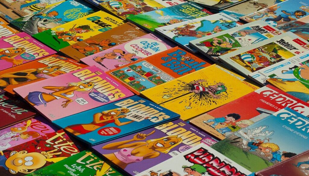 books albums comic flea market 1678014